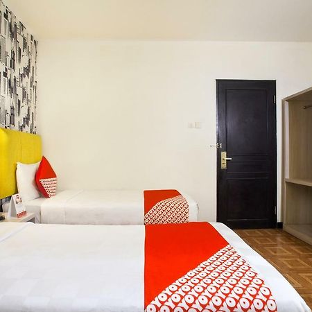 Oyo 119 Belvena Hotel Dżakarta Zewnętrze zdjęcie